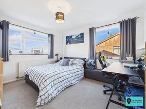 Bedroom- click for photo gallery